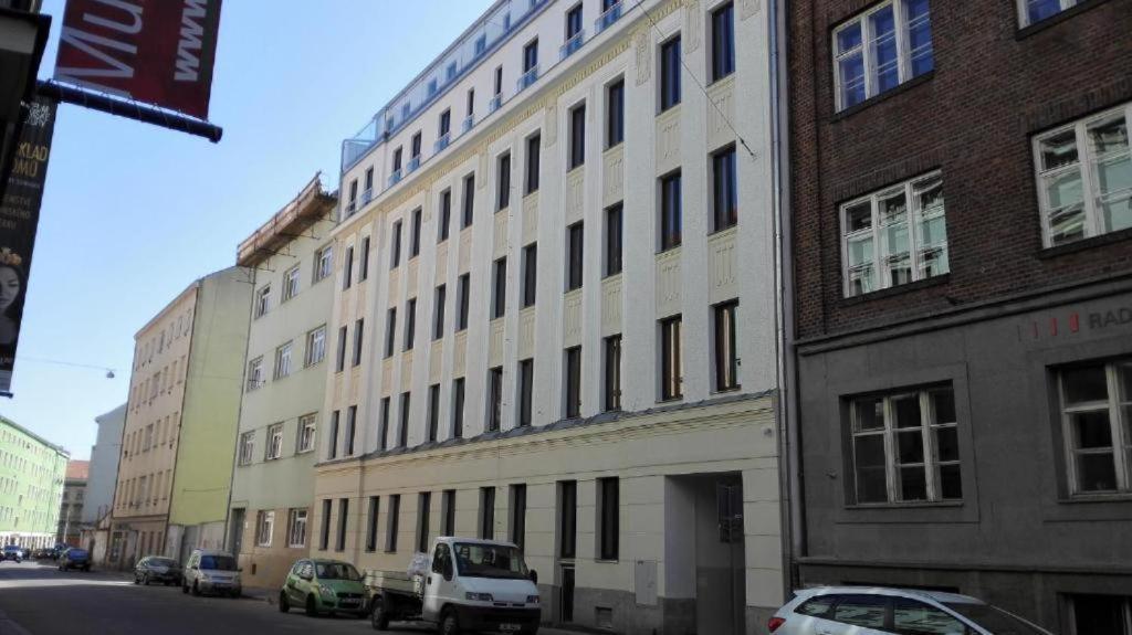 Apartmans In The Center With Privat Parking Apartman Brünn  Kültér fotó